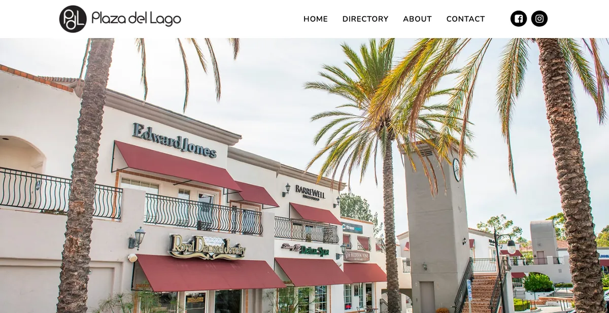 Homepage of the Plaza Del Lago website