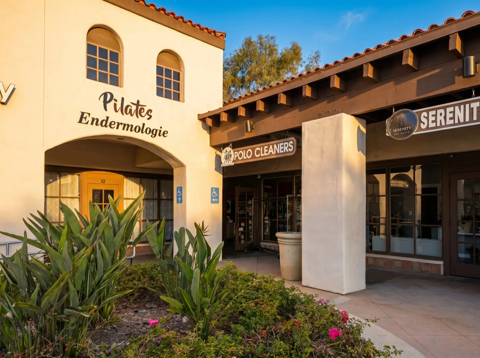 Marbella Plaza storefront photography